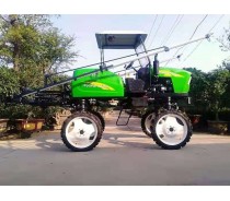 Self-propelled spray boom sprayer